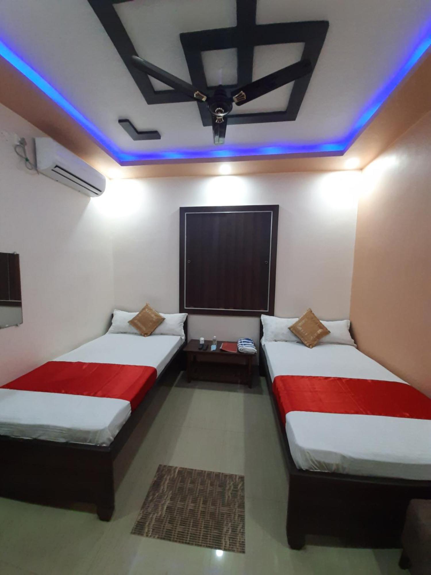 Hotel Shakuntla Palace - 400 Meters Away From Vishnu Pad Temple 7 Mins Walk Гая Екстер'єр фото