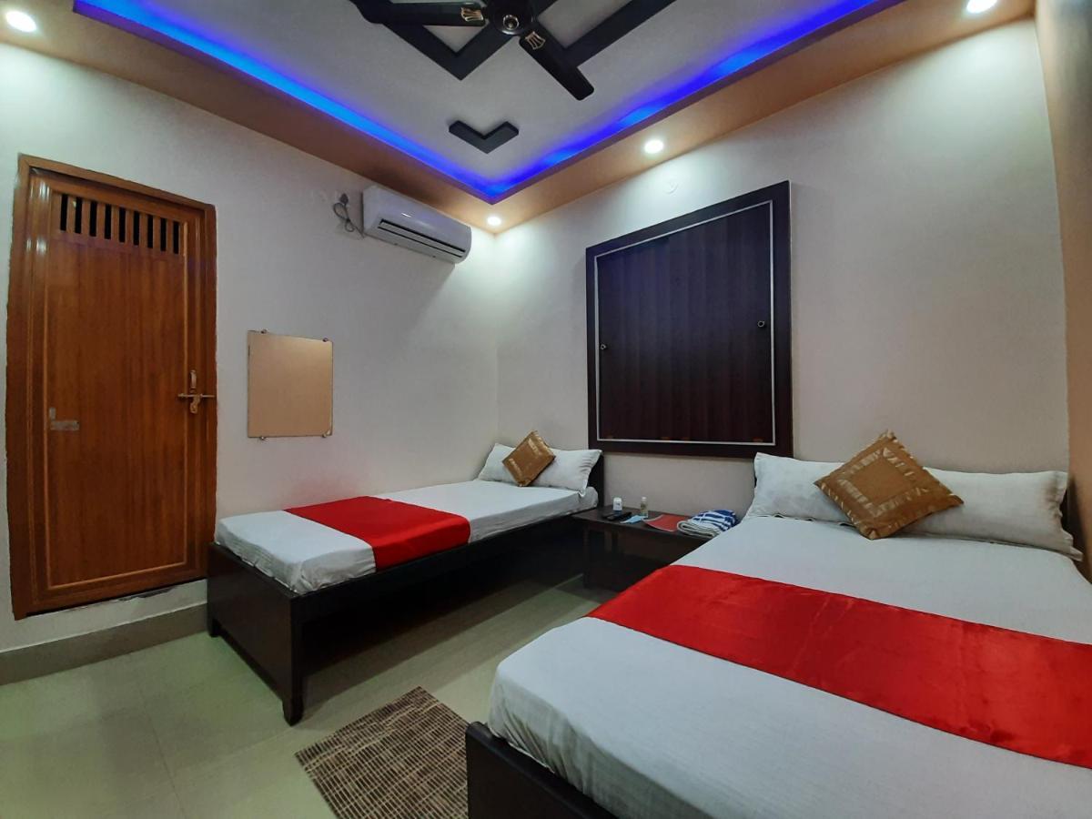 Hotel Shakuntla Palace - 400 Meters Away From Vishnu Pad Temple 7 Mins Walk Гая Екстер'єр фото